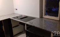 IKEA Küche mit Viscont White Granit Arbeitsplatten